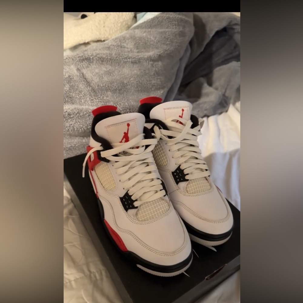 Jordan retro 4s, men 8